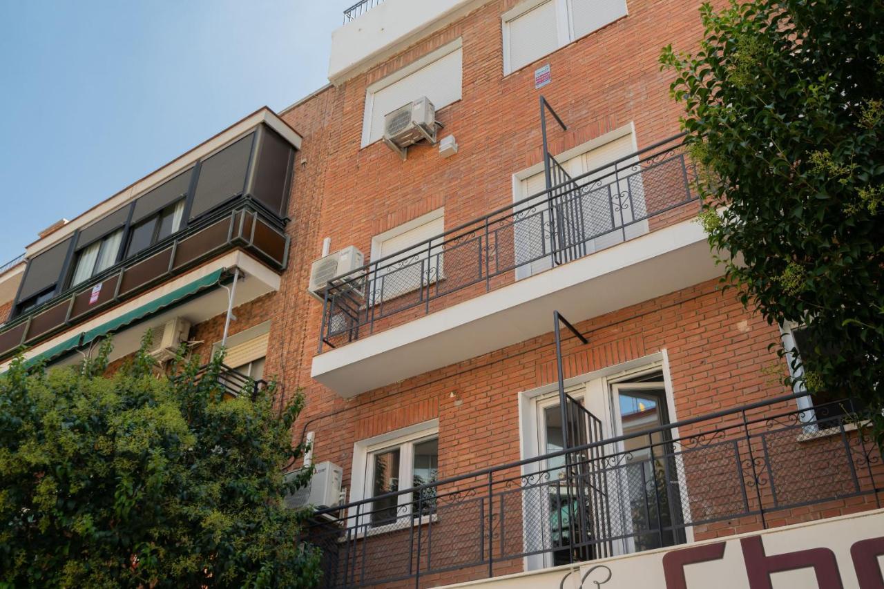 Atico Reformado En Madrid Rio Alquiler Temporal Appartement Buitenkant foto