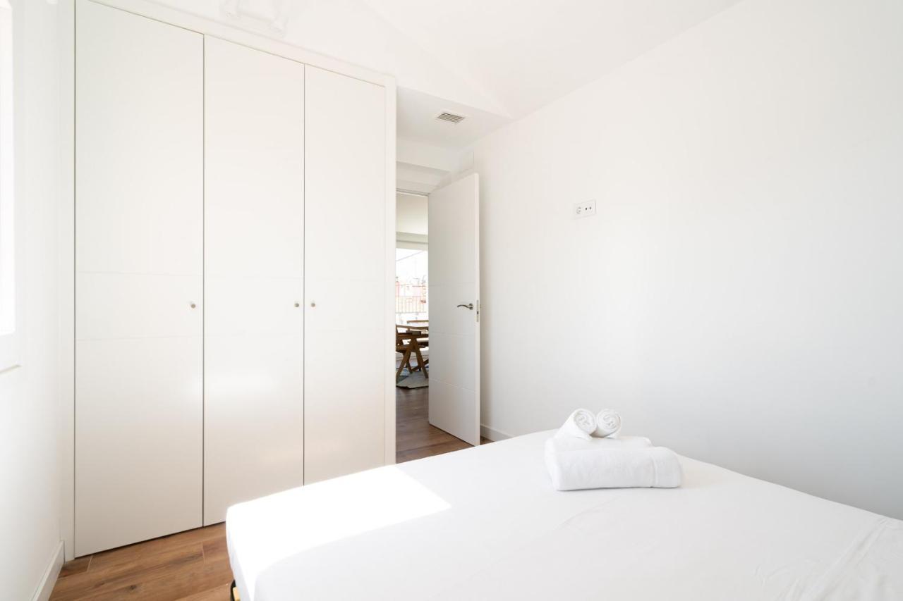 Atico Reformado En Madrid Rio Alquiler Temporal Appartement Buitenkant foto